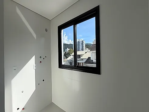 Apartamento 2 Dormitórios, sendo 1 Suíte - Foto 6