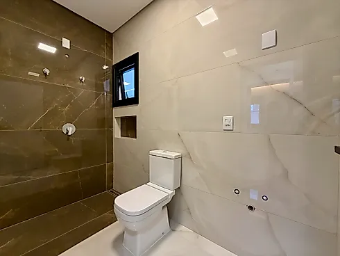 Casa 3 Dormitórios, sendo 1 Suíte e 2 Demi-Suítes - Foto 12