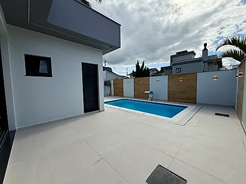 Casa 3 Dormitórios, sendo 1 Suíte e 2 Demi-Suítes - Foto 25
