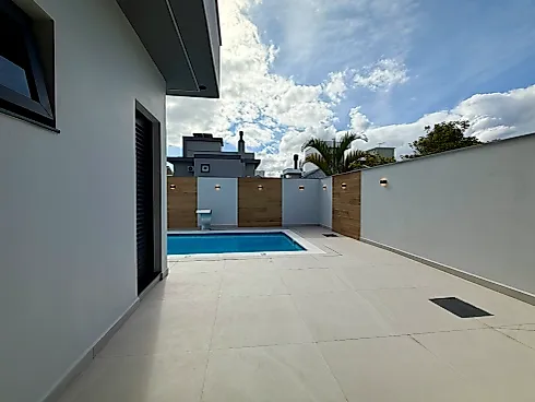 Casa 3 Dormitórios, sendo 1 Suíte e 2 Demi-Suítes - Foto 26