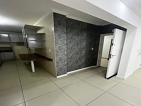 Apartamento 3 Dormitórios, sendo 1 Suíte com Vista Mar - Apartamento em Kobrasol, São José - Foto 2
