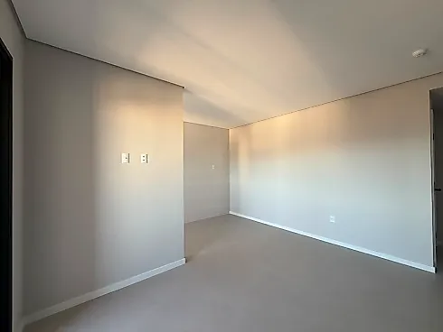 Apartamento 2 Dormitórios, sendo 1 Suíte - Foto 7