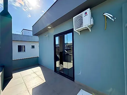 Casa 4 Dormitórios, sendo 2 Suítes - Foto 12