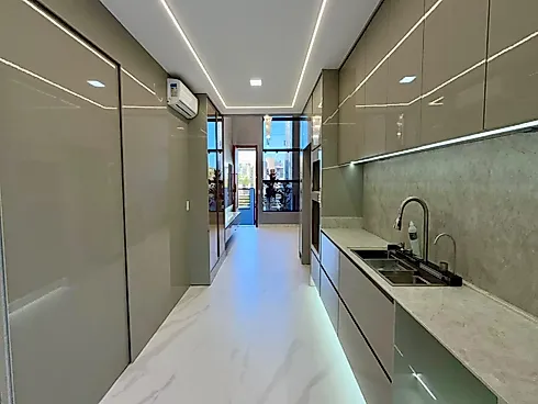 Casa 4 Dormitórios, sendo 2 Suítes - Foto 8