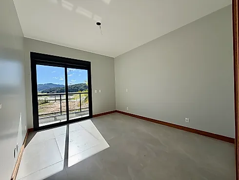 Casa 3 Dormitórios, sendo 3 Suíte - Foto 11
