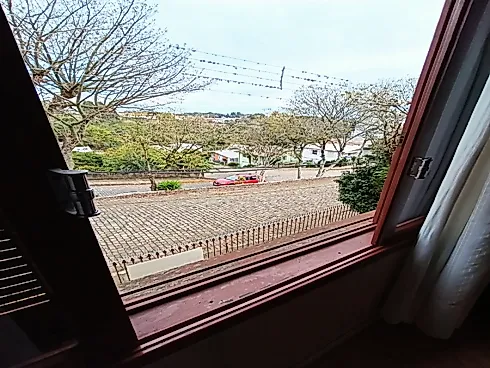 Casa com Amplo Terreno Central - Foto 14