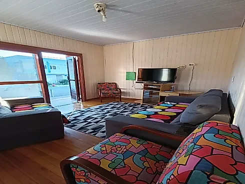 Linda Casa com Dois Pavimentos com Cotiporã - Foto 14