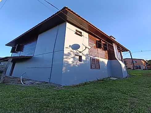 Linda Casa com Dois Pavimentos com Cotiporã - Foto 8