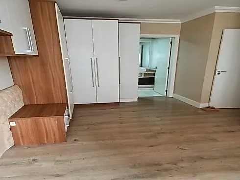 Apartamento Semi Mobiliado com 3 Dormitórios - Foto 12