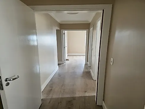 Apartamento Semi Mobiliado com 3 Dormitórios - Foto 13