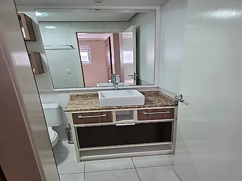 Apartamento Semi Mobiliado com 3 Dormitórios - Foto 11