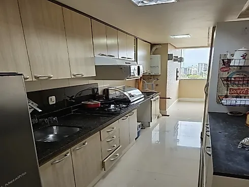 Apartamento Semi Mobiliado com 3 Dormitórios - Foto 6