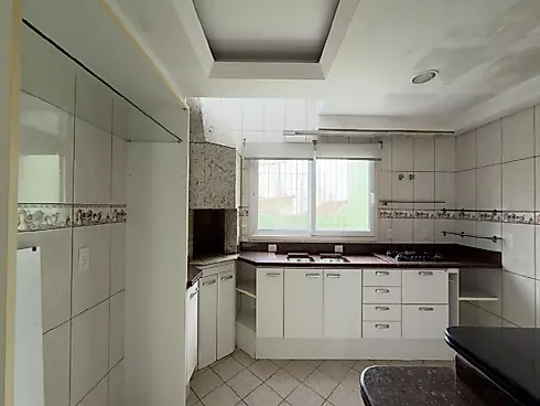 Casa 3 Quartos com 1 Suíte e 208m² - Petrópolis - Foto 2