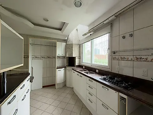 Casa 3 Quartos com 1 Suíte e 208m² - Petrópolis - Foto 19