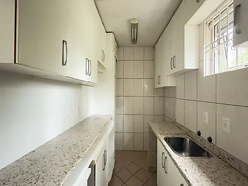 Casa 3 Quartos com 1 Suíte e 208m² - Petrópolis - Foto 4