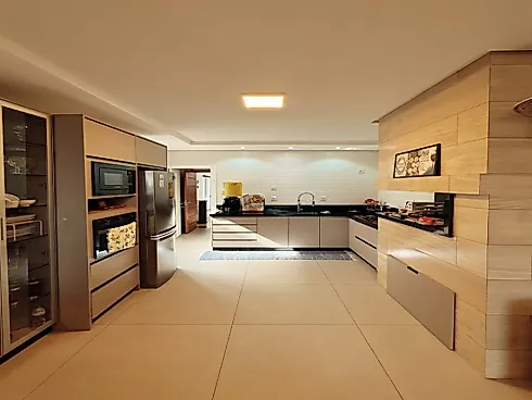 Casa 3 Quartos, sendo  1 Suíte e 175m² com Piscina no Pátio- Novo Passo - Foto 6