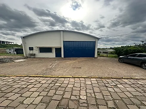 Pavilhão  de Aproximadamente 250m² com Boa Localização -as Margens da  Br 470 - Prédio em Br 470, Veranópolis - Foto 3