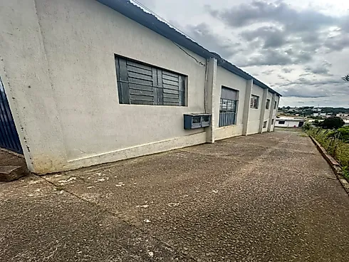 Pavilhão  de Aproximadamente 250m² com Boa Localização -as Margens da  Br 470 - Prédio em Br 470, Veranópolis - Foto 5