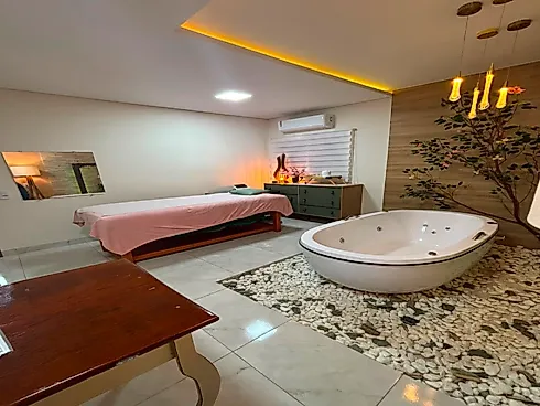Moradia Confortável com um Espaço Comercial - Foto 12
