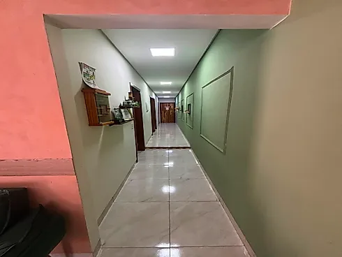 Moradia Confortável com um Espaço Comercial - Foto 6