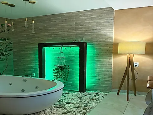 Moradia Confortável com um Espaço Comercial - Foto 9