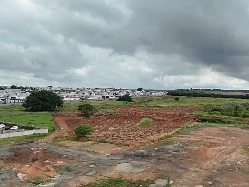 Terreno em Parque Olívio Franceschini, Hortolândia