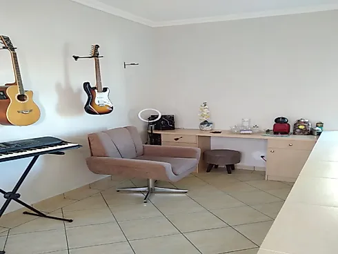 Casa 3 Quartos com 1 Suíte e 250m² - Residencial Novo Horizonte - Foto 12