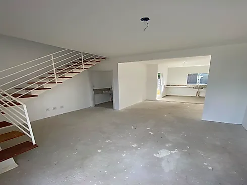 Casa em Vila Areao, Taubaté