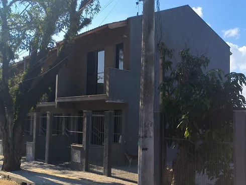 Sobrado geminado em Cecilia, Viamão
