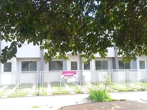 Sobrado geminado em Passo Dorneles, Viamão