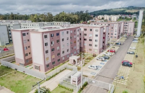 Apartamento com 2 quartos em Mário Quintana, Porto Alegre