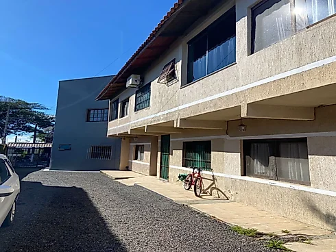 Sobrado geminado em Cecília, Viamão
