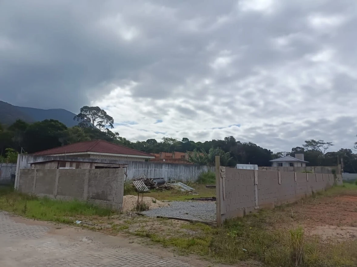 Terreno em Praia de Fora, Palhoça