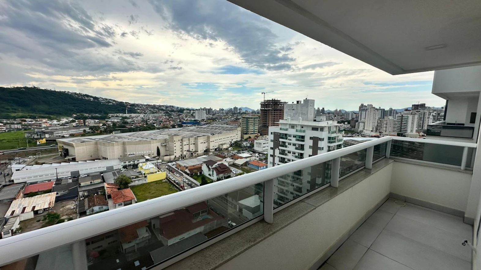 Apartamento em Kobrasol, São José