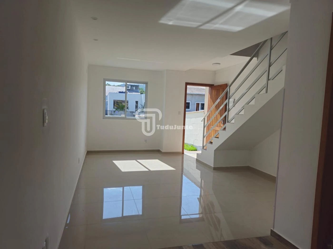 Sobrado geminado em Bela Vista, Palhoça
