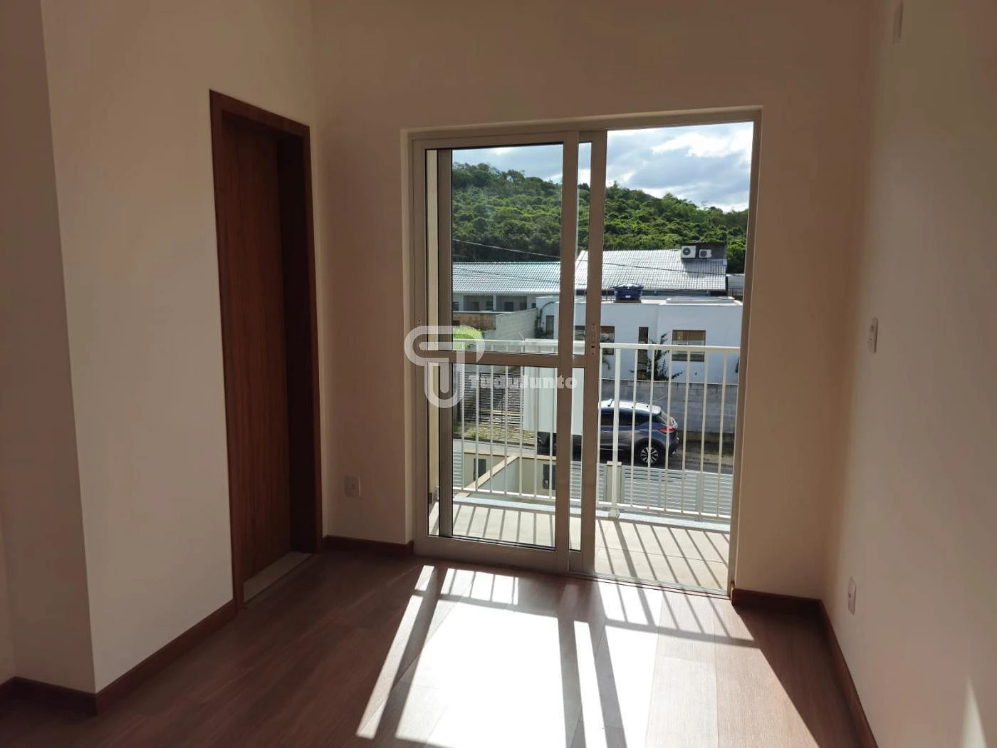 Sobrado geminado em Bela Vista, Palhoça