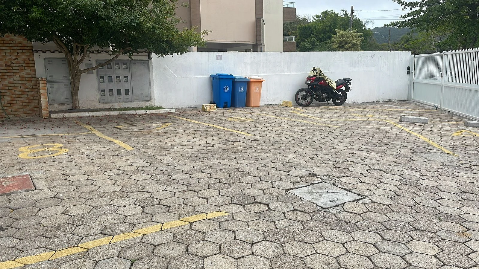Sobrado geminado em Ingleses do Rio Vermelho, Florianópolis