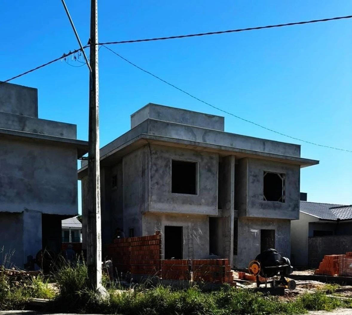 Sobrado geminado em Bela Vista, Palhoça