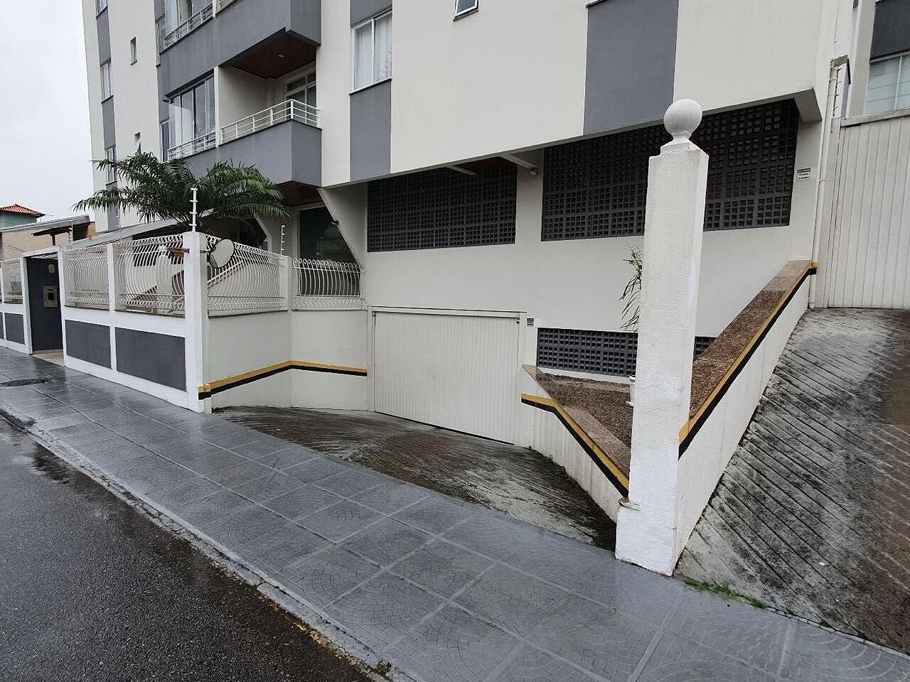 Apartamento em Barreiros, São José