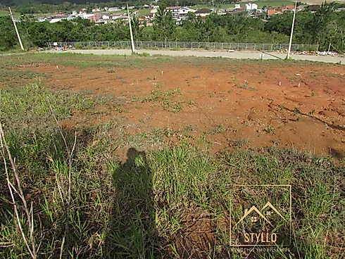 Terreno em Forquilhas, São José