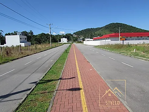 Terreno em Forquilhas, São José