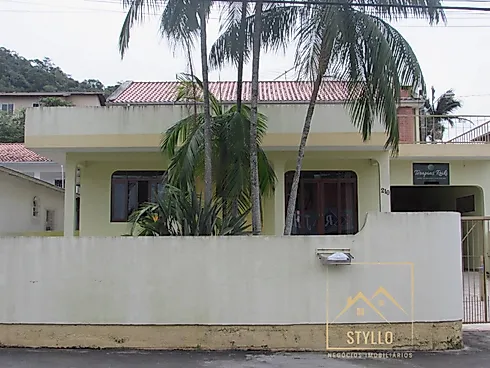 Casa em Forquilhas, São José