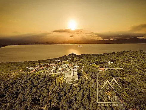 Apartamento em Cacupé, Florianópolis