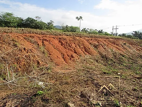 Terreno em Forquilhas, São José