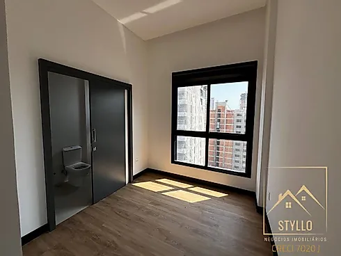 Apartamento em Meia Praia, Itapema