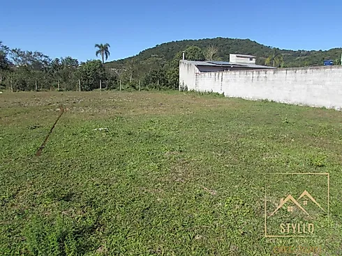 Terreno em Forquilhas, São José