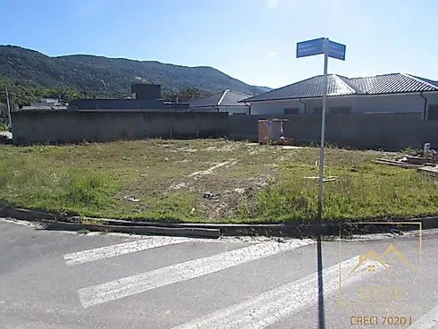 Terreno em Forquilhas, São José