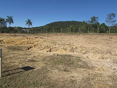 Terreno em Forquilhas, São José