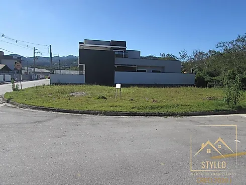 Terreno em Forquilhas, São José