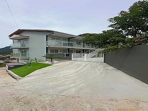 Apartamento em Sertão Do Maruim, São José